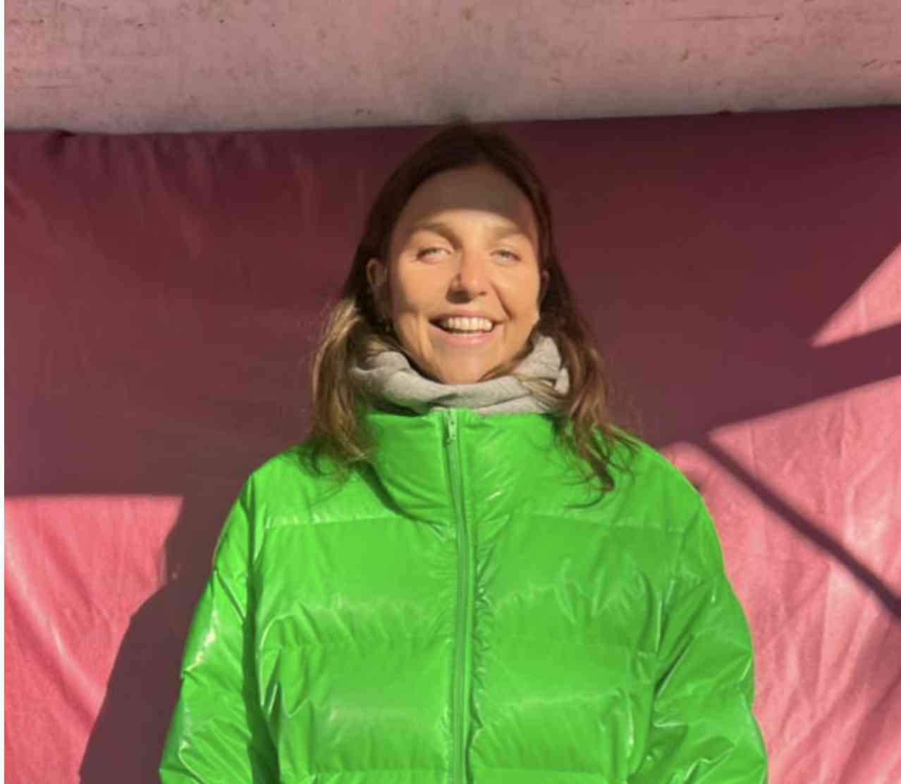 Izzy, 32